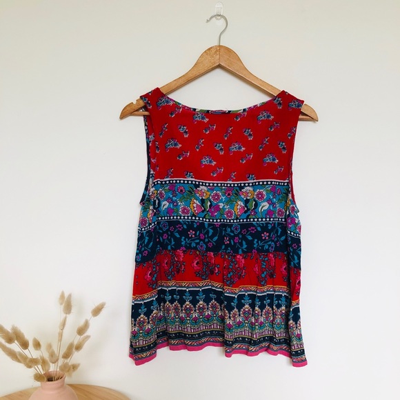 Really cute patterned sleeveless top - Picture 4 of 4